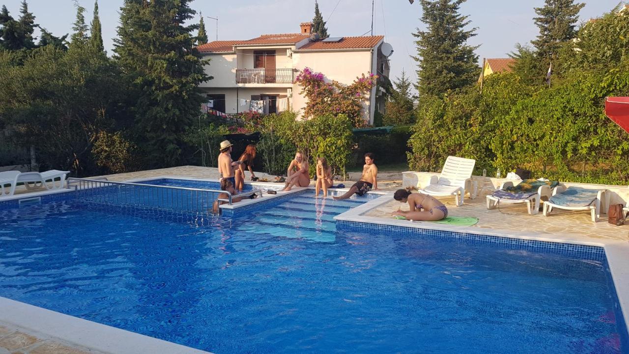 Villa Ivanka Murter Ap D Sa Grijanim Bazenom I Besplatnim Parkingom Bagian luar foto