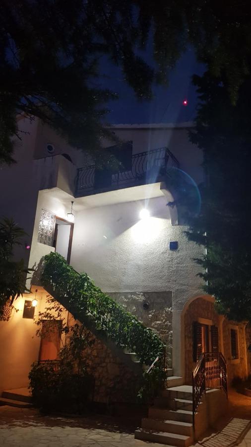 Villa Ivanka Murter Ap D Sa Grijanim Bazenom I Besplatnim Parkingom Bagian luar foto
